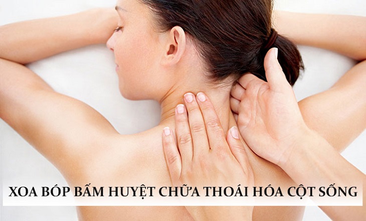 Xoa bóp ấn huyệt là phương pháp phổ biến trong đông y