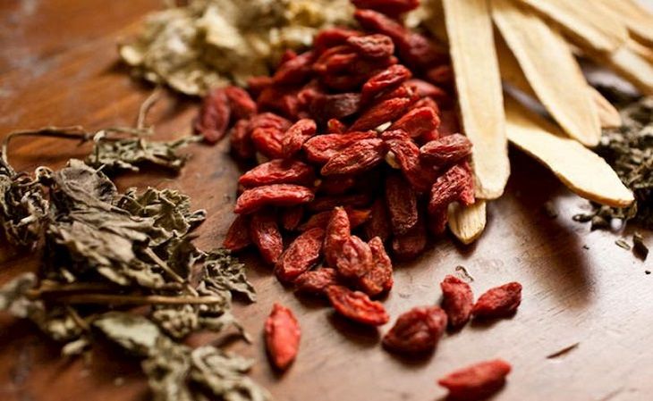 Chữa viêm xoang trán bằng Đông y