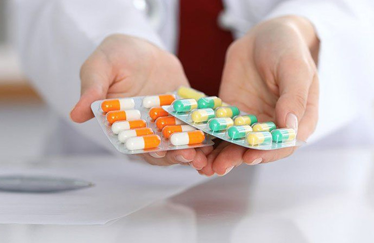 Điều trị bằng Tây Y có thể giúp làm giảm nhanh chóng các triệu chứng