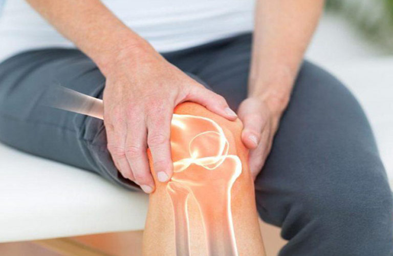 Việc viêm nhiễm lâu dài sẽ làm tăng độ đau đớn khi di chuyển