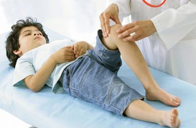 Khô khớp ở trẻ em là tình trạng thiếu chất nhầy trong các khớp