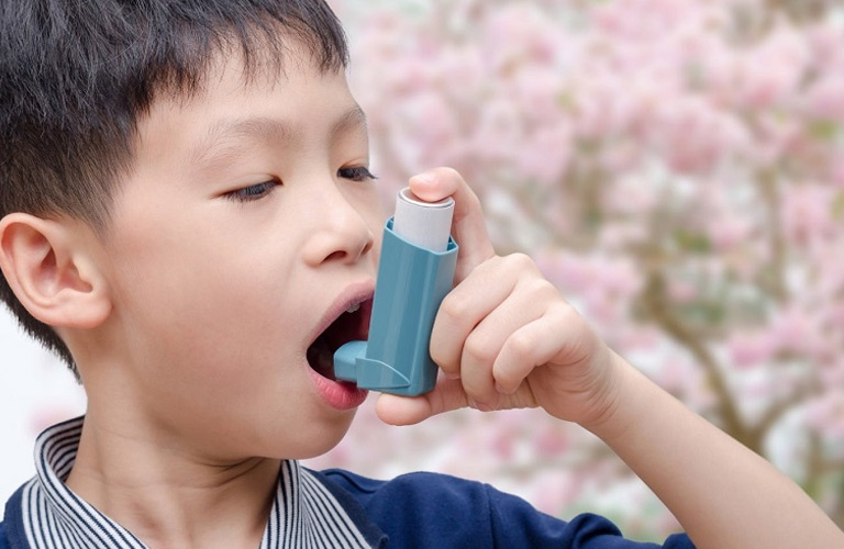 Ho kéo dài có thể làm nặng thêm tình trạng hen suyễn