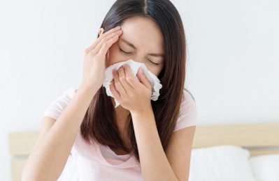 Viêm mũi xoang xuất tiết là tình trạng viêm nhiễm xảy ra tại niêm mạc mũi và xoang