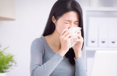 Viêm xoang mũi dị ứng là một dạng viêm mũi thường gặp khi cơ thể phản ứng quá mức với các tác nhân dị ứng