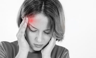 Bệnh đau đầu ở phụ nữ thường xuất hiện trong các giai đoạn như tuổi dậy thì, mang thai hay tiền mãn kinh