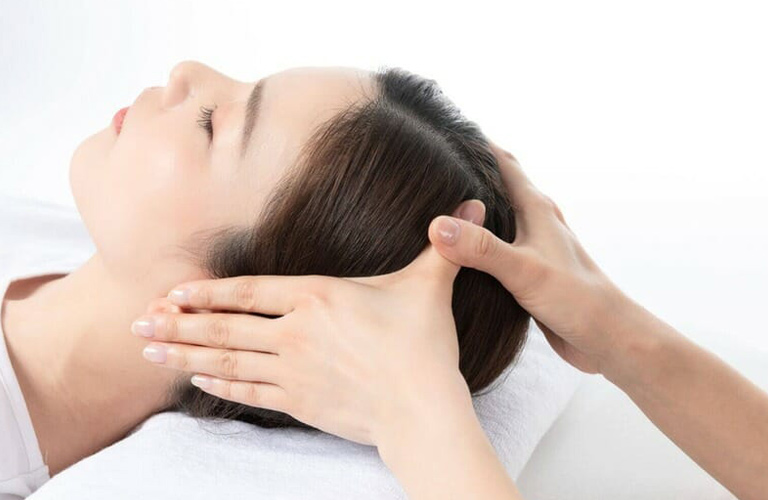 Cách massage giảm đau đầu có thể là giải pháp lâu dài nếu được thực hiện đúng cách