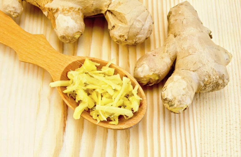 Gừng tươi giúp giảm tắc nghẽn khí huyết, rất tốt trong việc chữa đau đầu