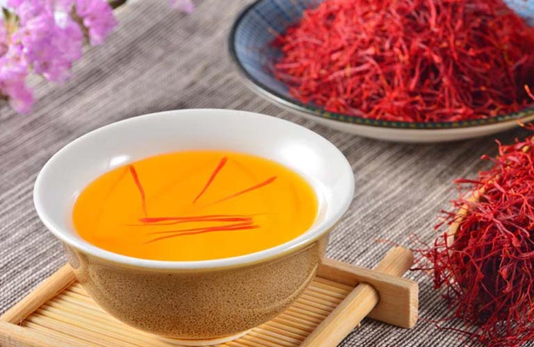 Nhụy hoa nghệ tây kết hợp với mật ong là sự kết hợp hoàn hảo giúp thư giãn cơ thể và giảm stress