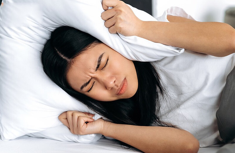 Đau đầu, mệt mỏi và mất ngủ gây ảnh hưởng lớn đến sức khỏe và chất lượng cuộc sống