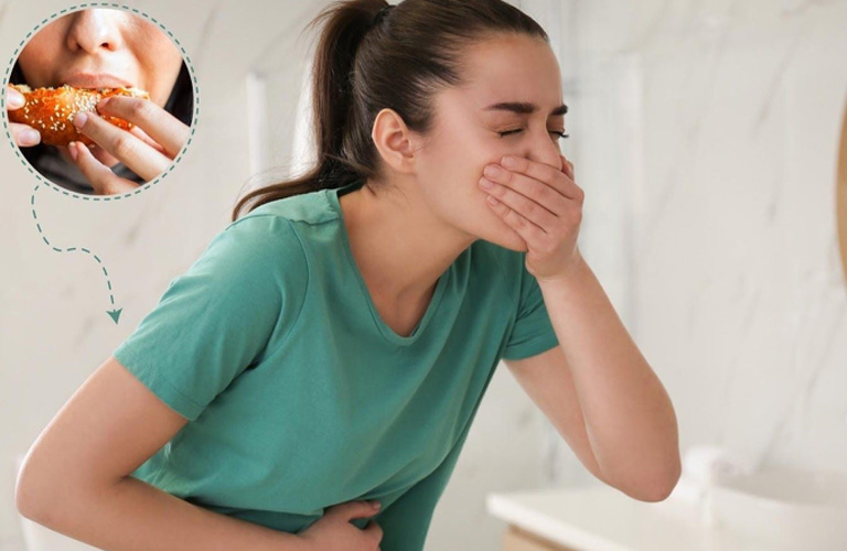 Ăn phải thức ăn ôi thiu, nhiễm khuẩn dễ gây kích thích dạ dày, ruột, sinh ra triệu chứng đau, đi ngoài