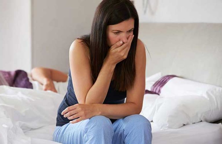 Mất ngủ buồn nôn là tình trạng khiến bà con không thể có một giấc ngủ ngon,