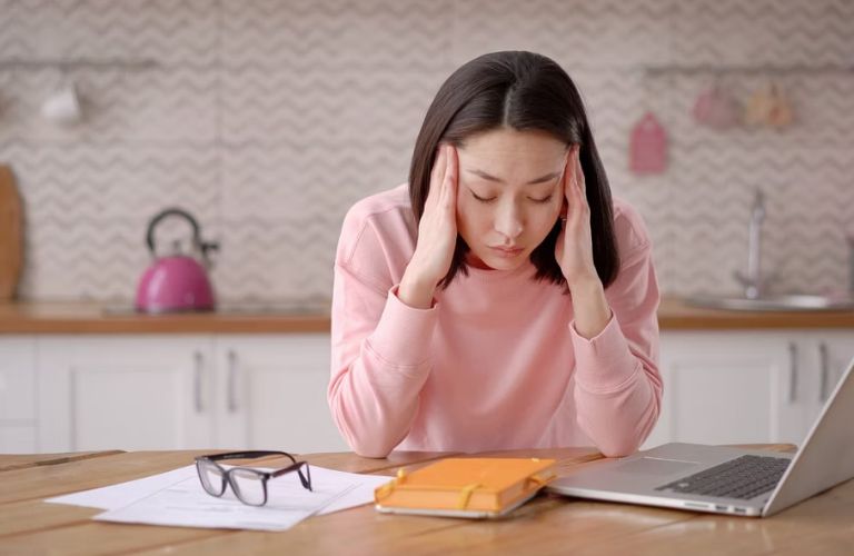 Căng thẳng kéo dài, lo âu có thể là nguyên nhân chính