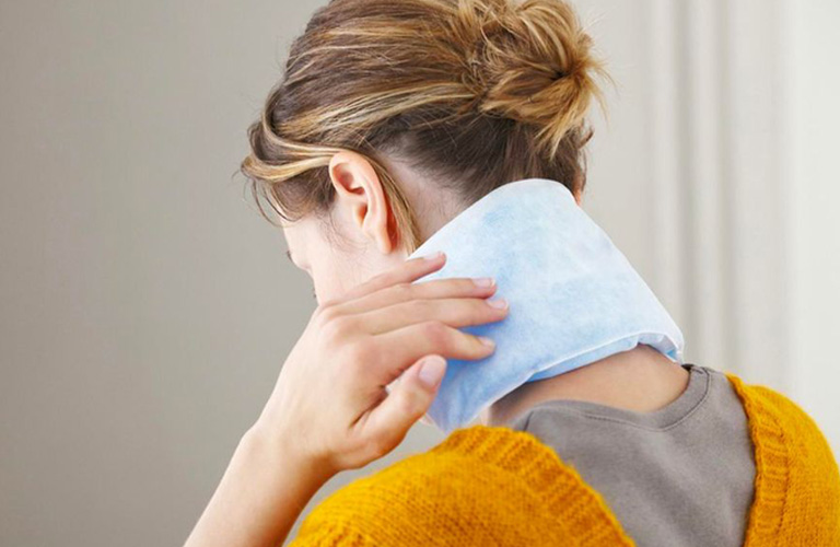 Cách này tôi thấy phù hợp với bà con hay đau đầu do lạnh, khí huyết kém lưu thông