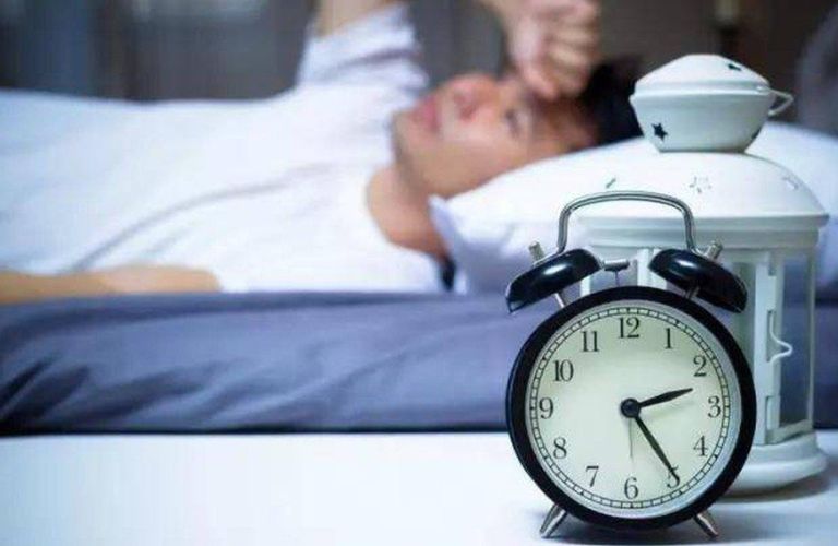Rối loạn giấc ngủ là thuật ngữ chỉ những bất thường xảy ra trong quá trình ngủ