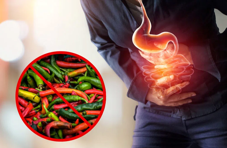 Các thực phẩm cay nóng, chua hoặc dầu mỡ là nguyên nhân kích thích trào ngược