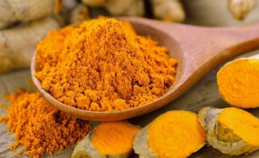 Trào ngược dạ dày uống tinh bột nghệ vẫn được nhiều người rỉ tai nhau áp dụng