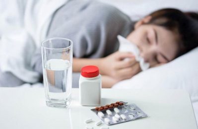 Uống kháng sinh bị mất ngủ do một số tác dụng phụ không mong muốn gây ra