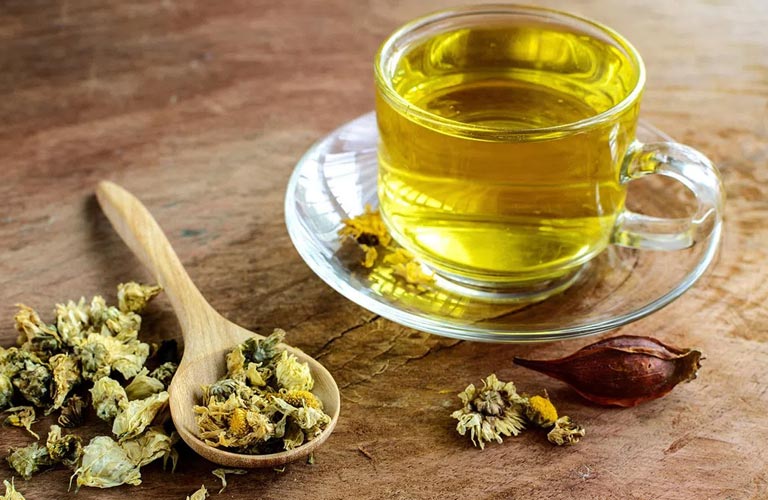 Trà hoa cúc làm dịu thần kinh và hỗ trợ giấc ngủ
