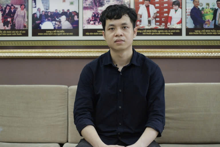 Linh bị viêm xoang 13 năm Linh bị viêm xoang 13 năm